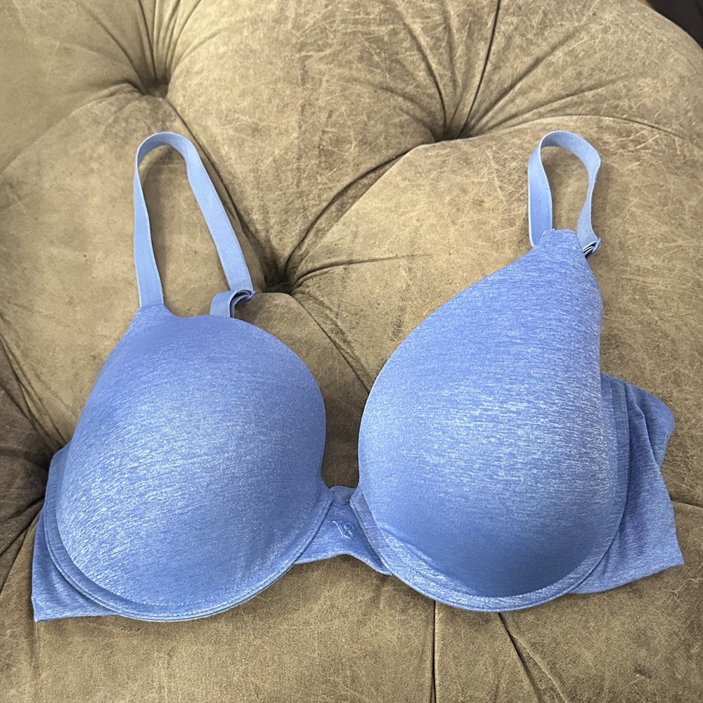 Victoria's Secret Light Blue Molded T-Shirt Bra